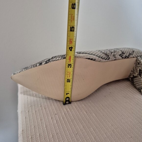 Faux Leather Snakeskin Pumps - Picture 11 of 12